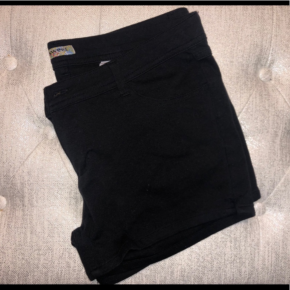 Love sweet black shorts
